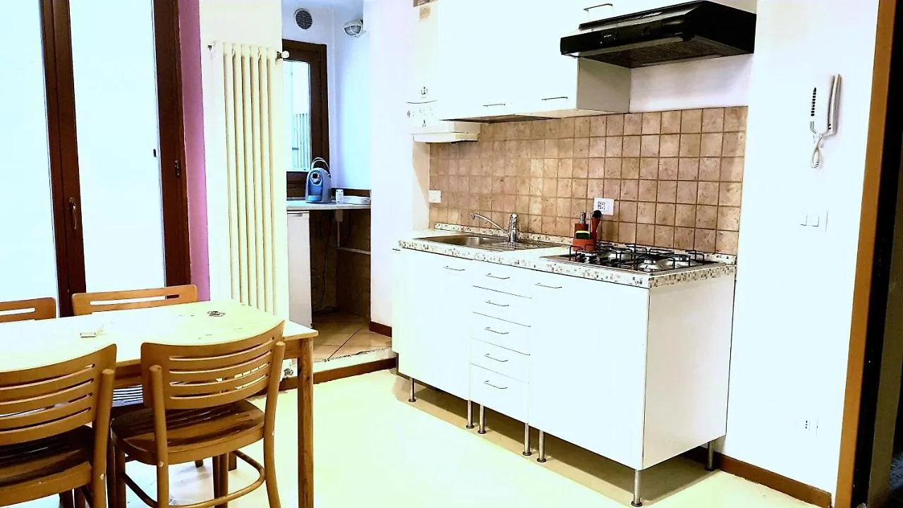 Aris Apartment Verona