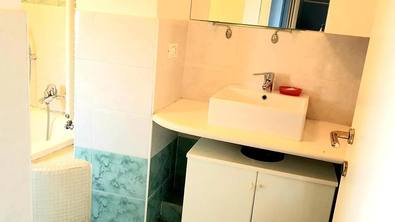 Aris Apartment Verona 0*,  Italia