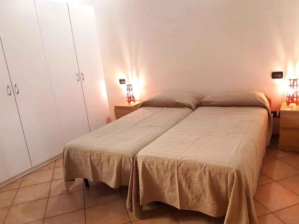 Aris Apartment Verona Italia