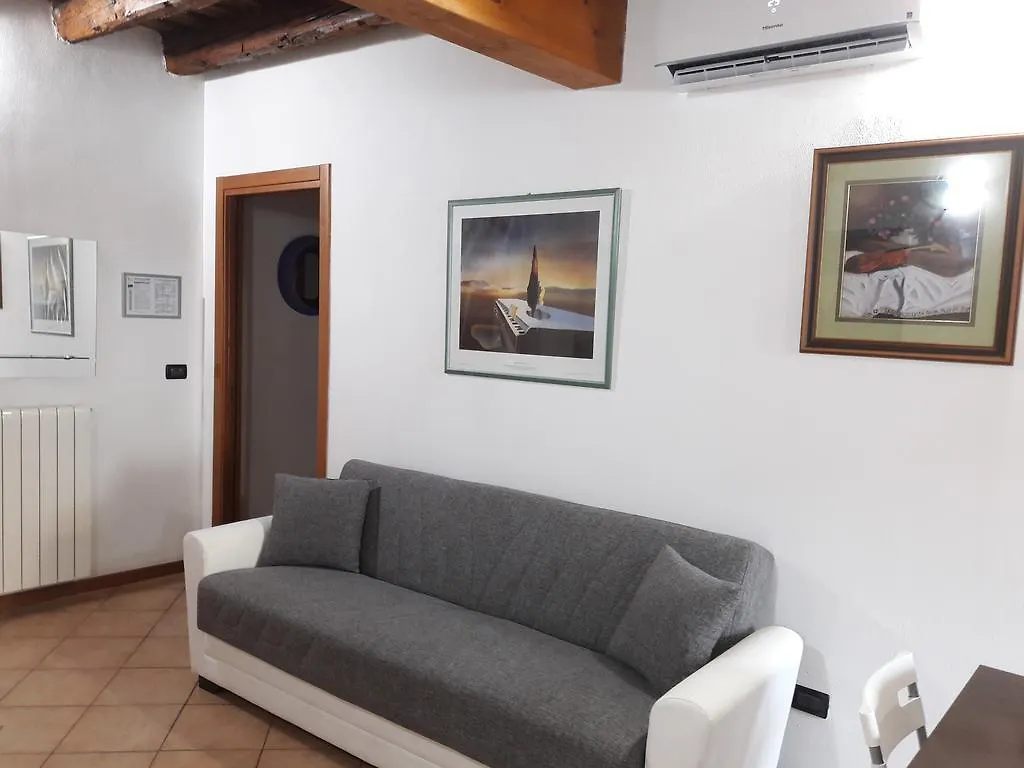 Aris Apartment Verona