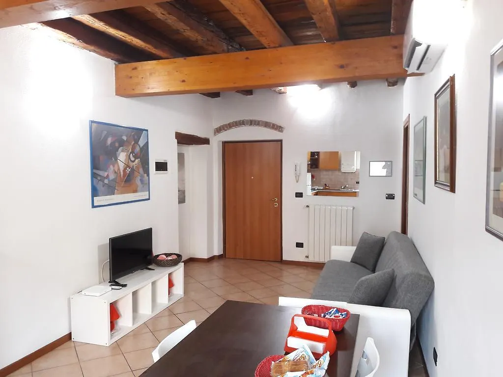 Aris Apartment Verona 0*,  Italy